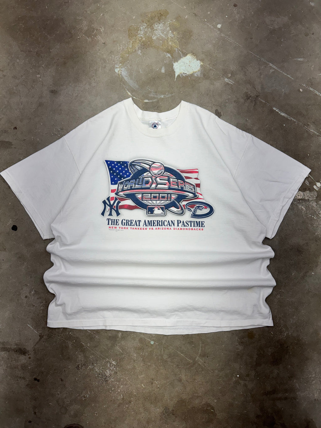 Vintage 2001 Yankees vs Diamondbacks T-Shirt- 2XL