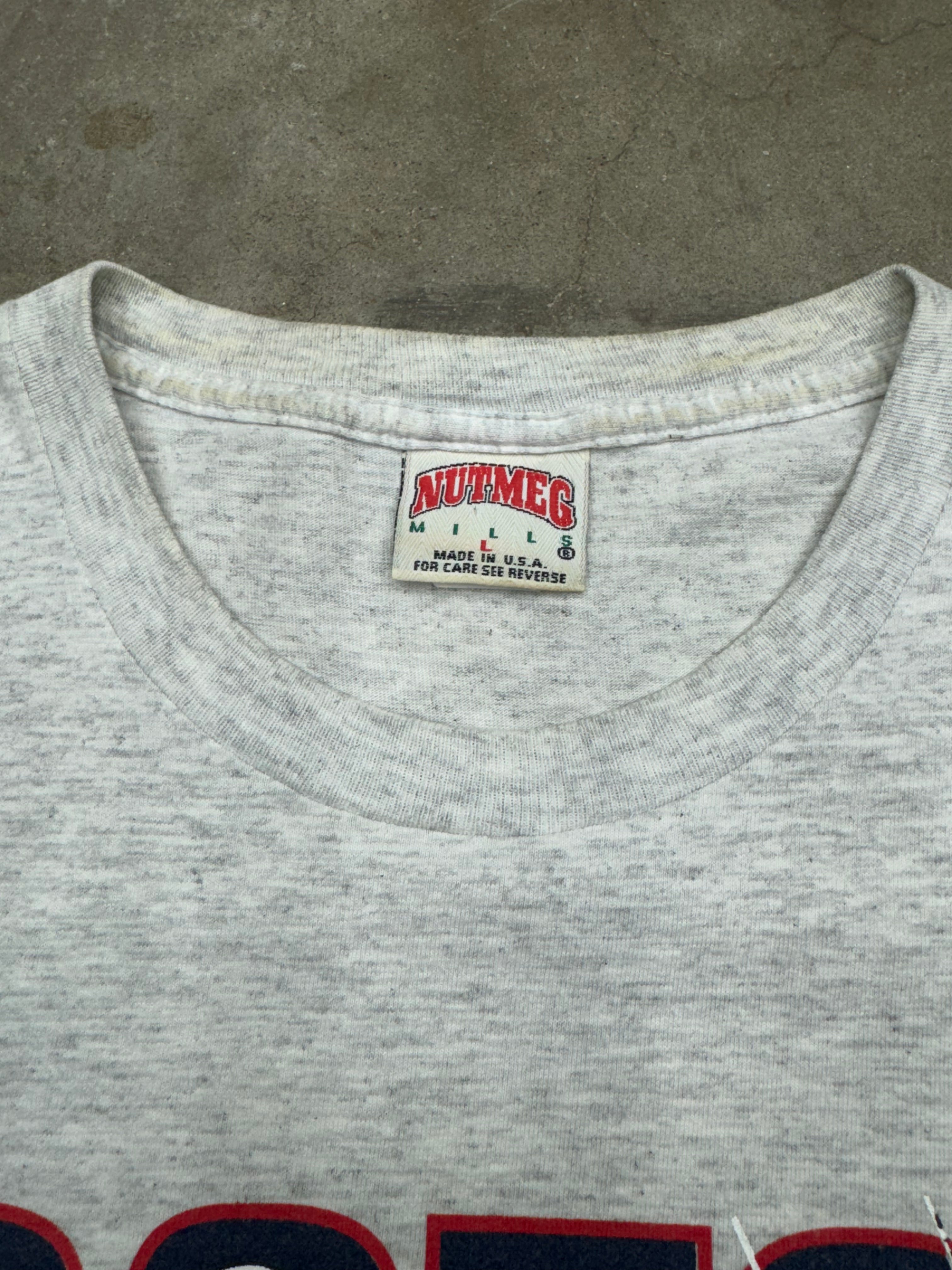 Vintage Boston Red Sox T-Shirt- Large (fits smaller)