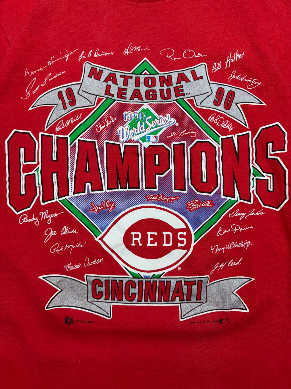 Vintage Cincinatti Reds T-Shirt- Large (fits smaller)