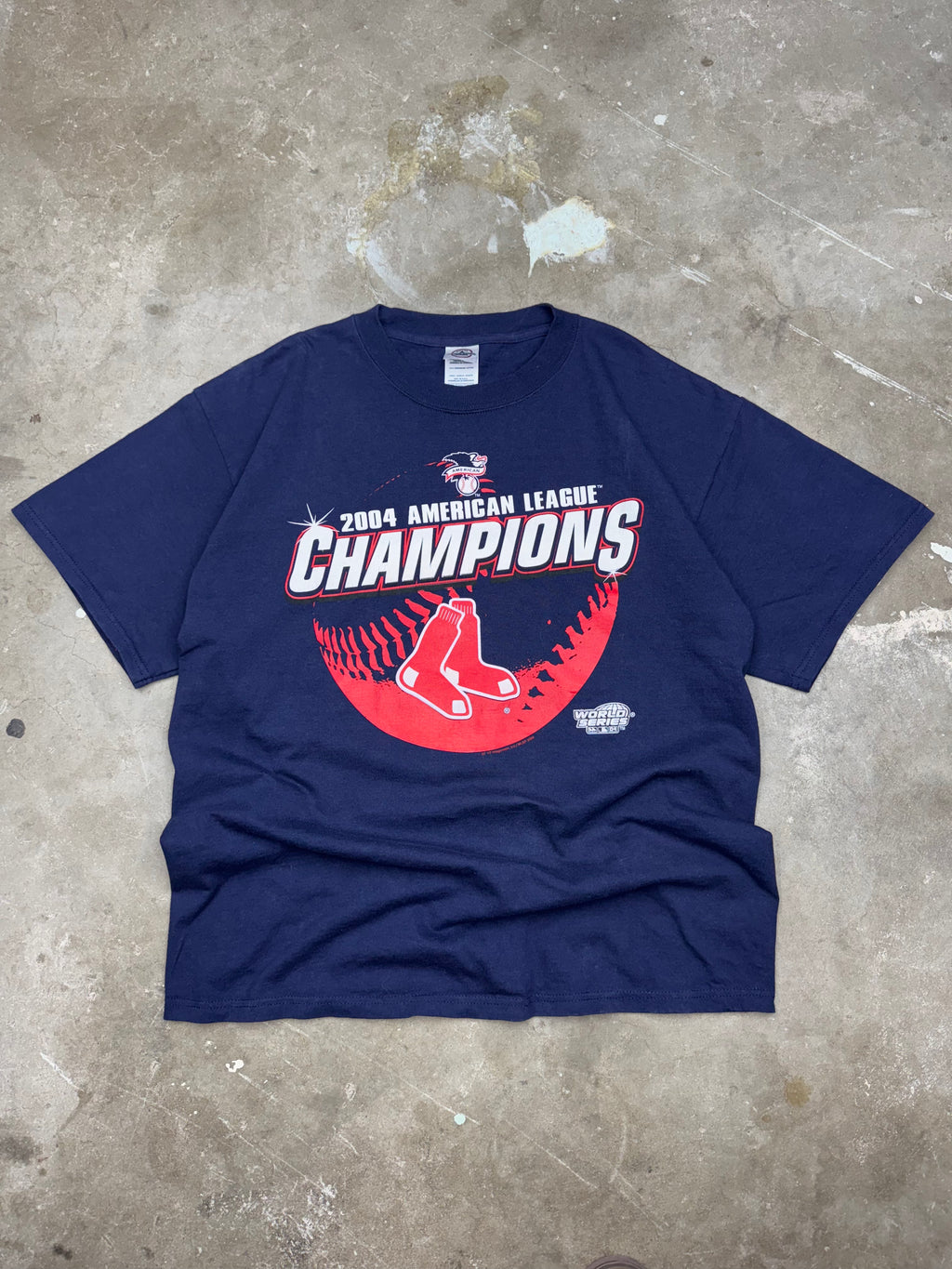 Vintage 2004 Boston Red Sox T-Shirt- Large