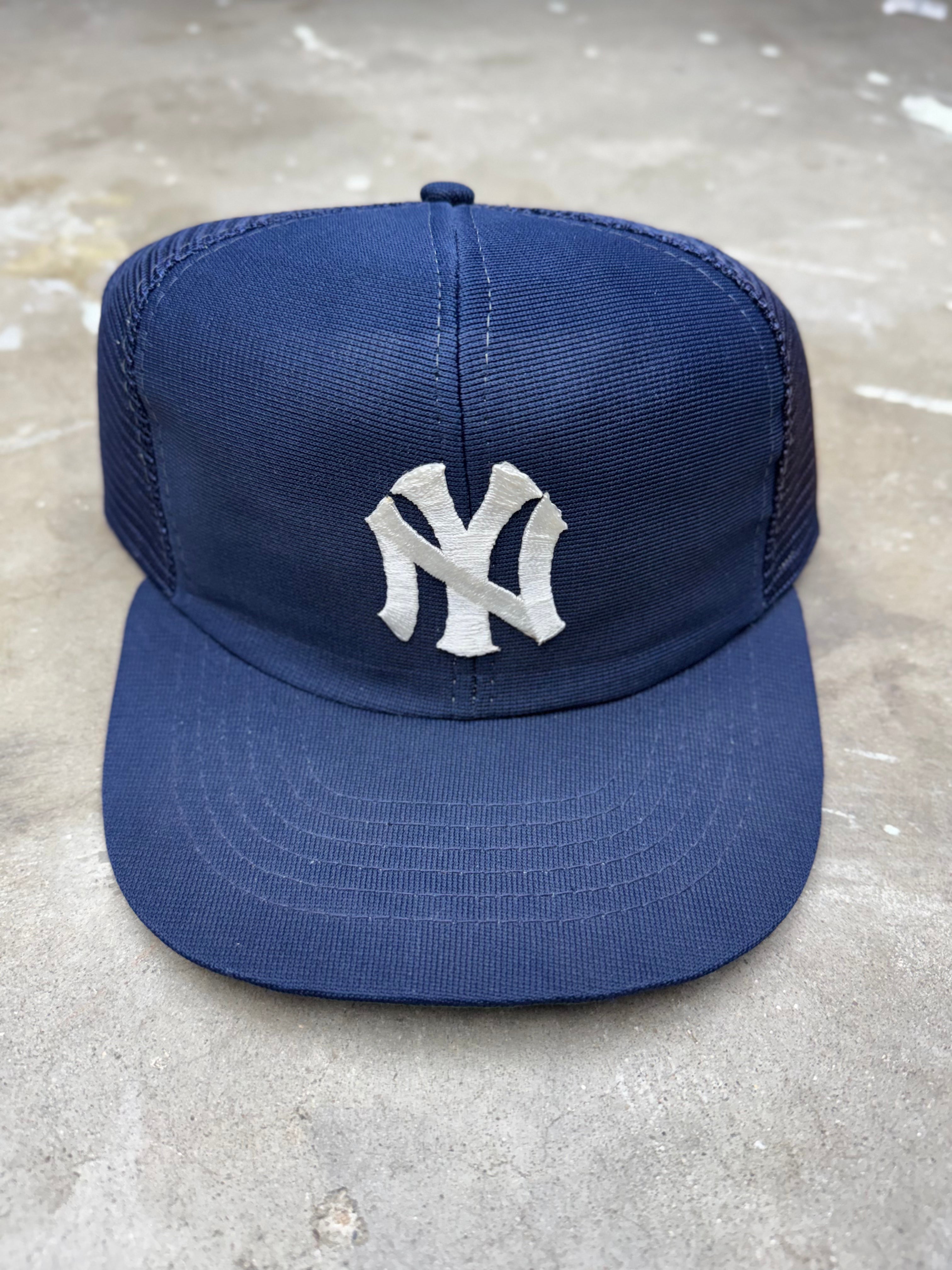 Vintage New York Yankees Trucker Snapback