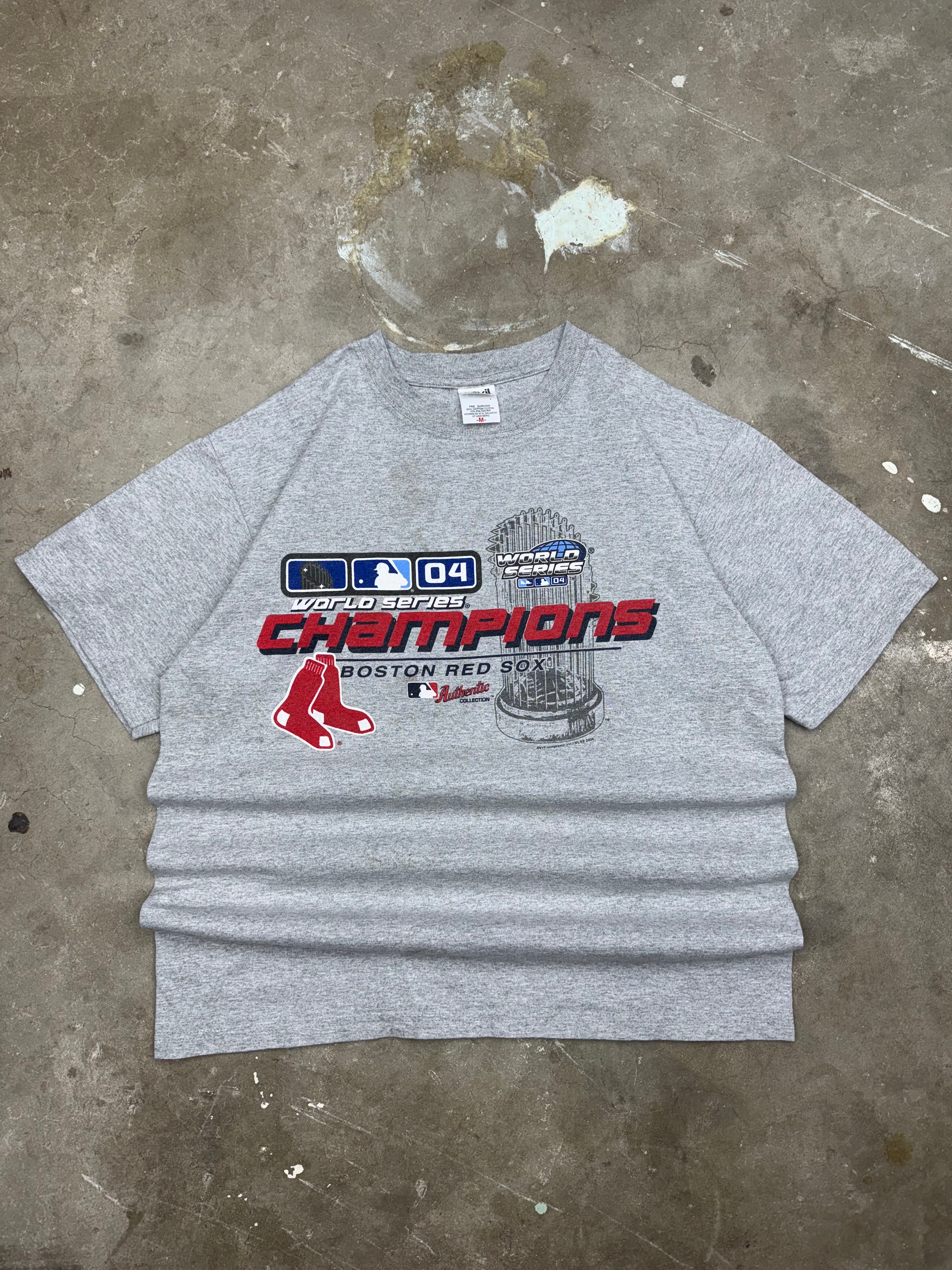 Vintage 2004 Boston Red Sox T-Shirt- Medium