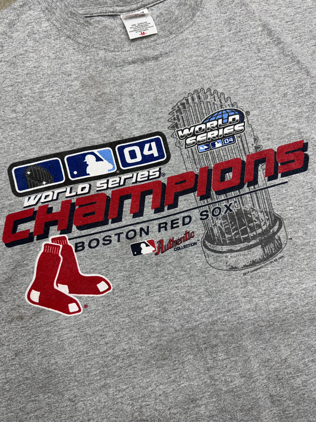 Vintage 2004 Boston Red Sox T-Shirt- Medium